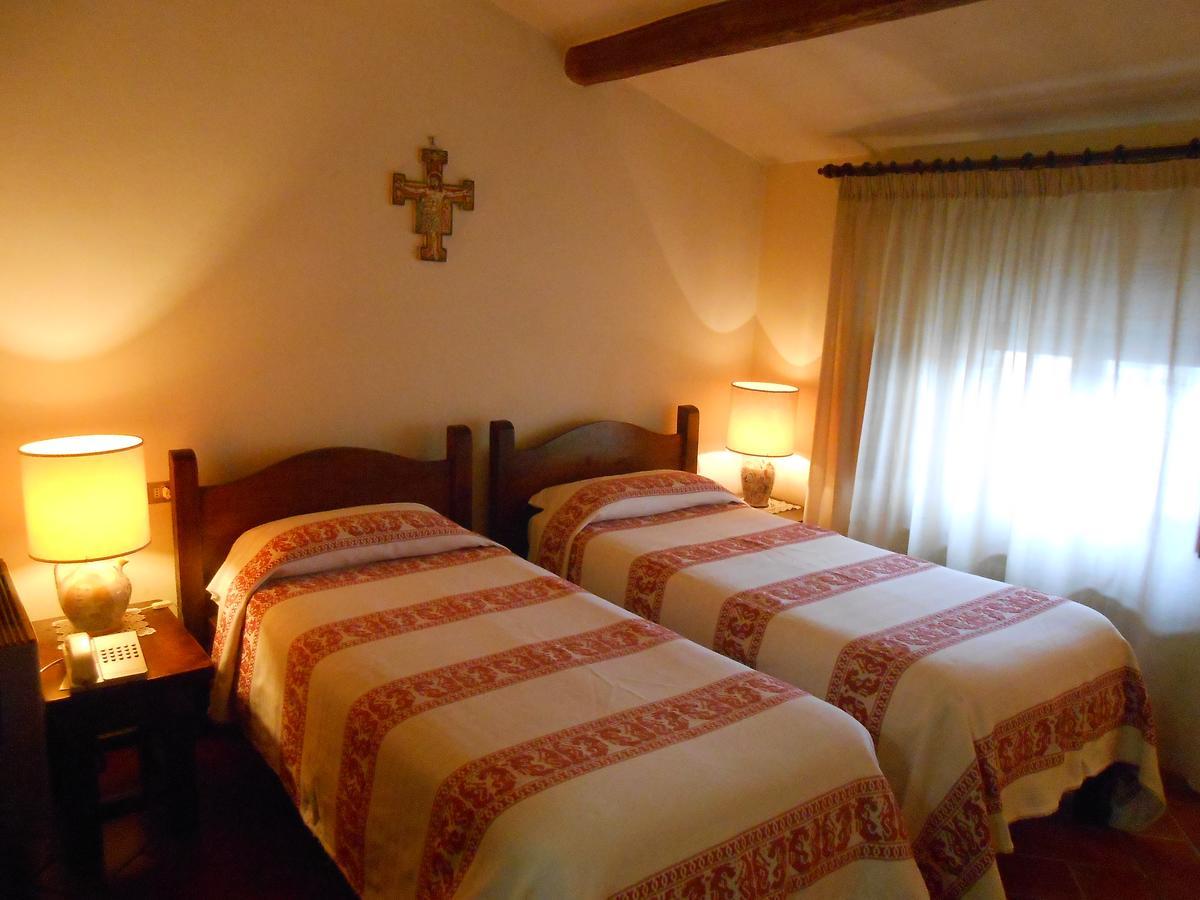 Lo Spedalicchio Hotel Bastia Umbra Buitenkant foto